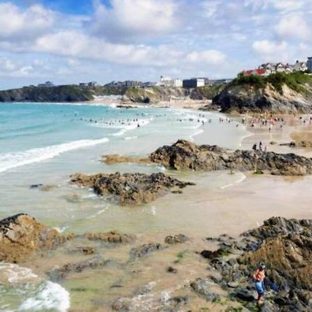 Spacious 1 Bedroom Apartment With Sea Views Newquay  Exterior photo